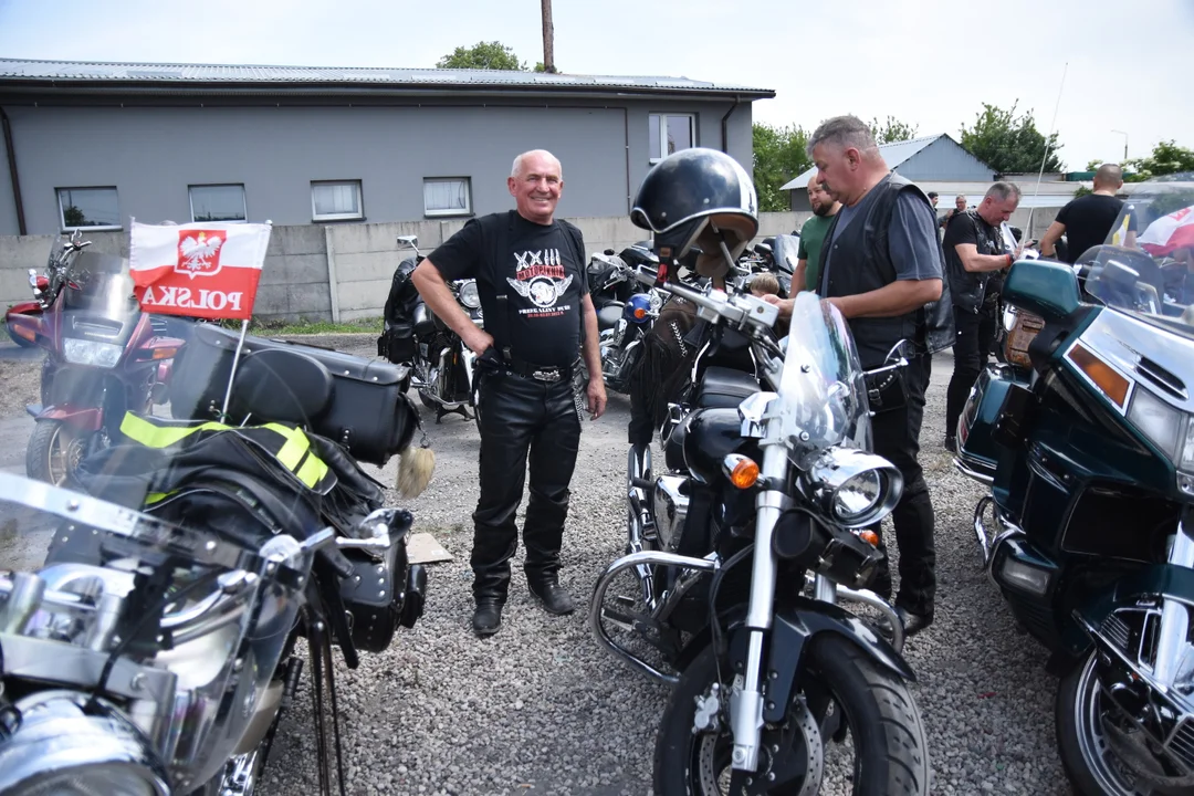 Motocykliści opanowali Łuków. Część I