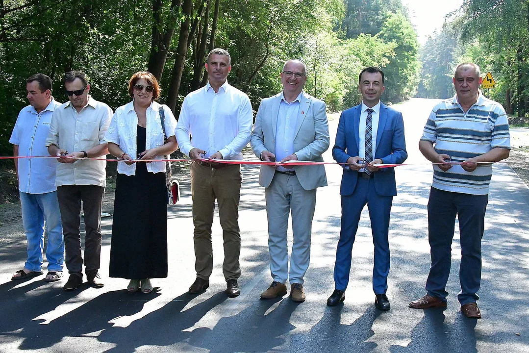 Nowa droga na Roztoczu gotowa! Lepszy dojazd do Czartowego Pola (foto) - Zdjęcie główne