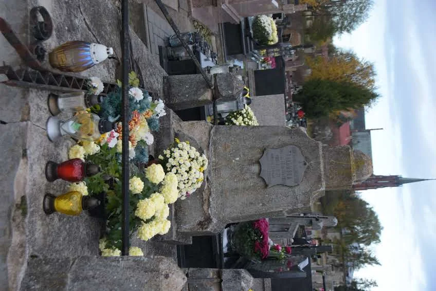 Uroczystości Wszystkich Świętych na cmentarzu w Radoryżu Kościelnym
