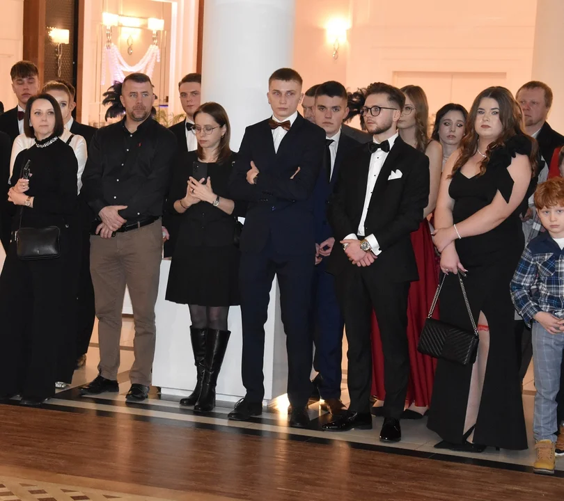 Górzno: „Poloneza czas zacząć” - Zdjęcie główne