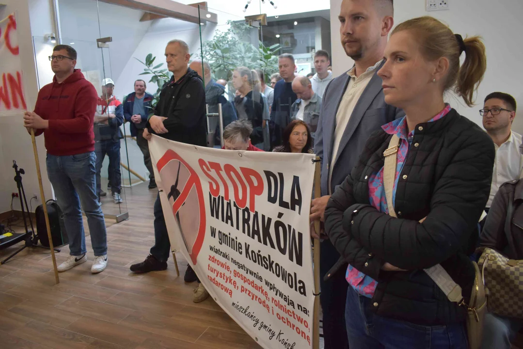 Sesja w sprawie wiatraków w Końskowoli