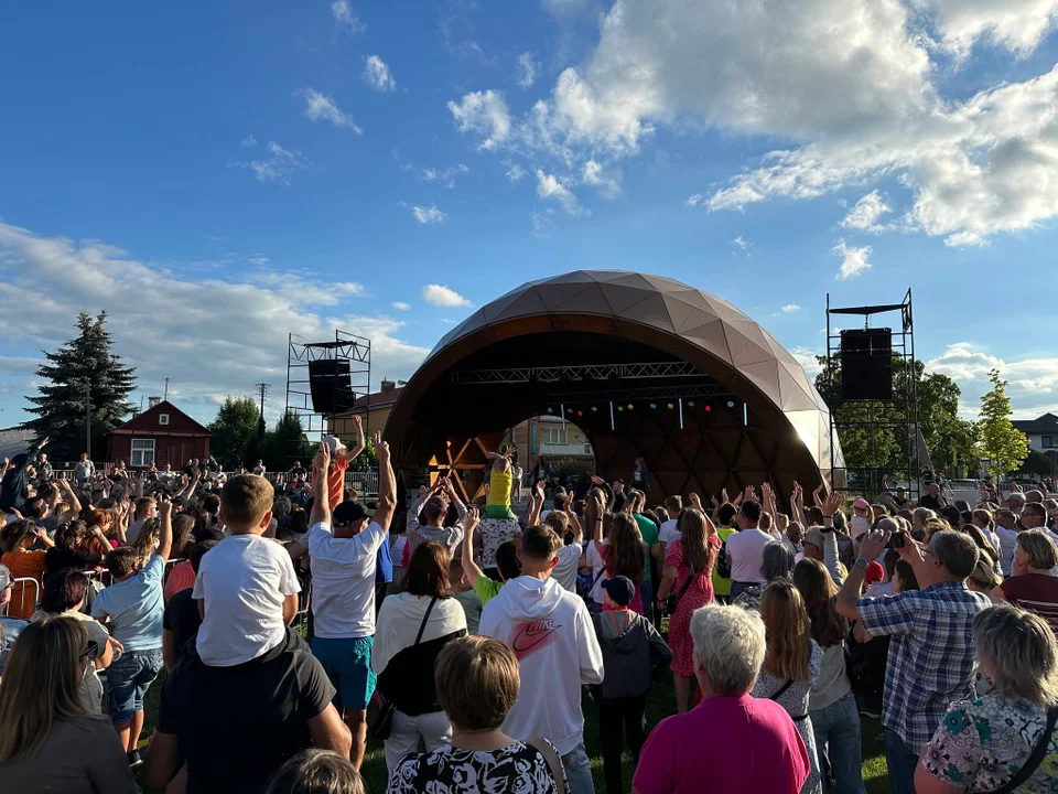 Koncert zespołu Bayera w Adamowie