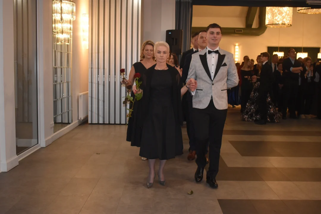 Polonez maturzystów ZST w Puławach