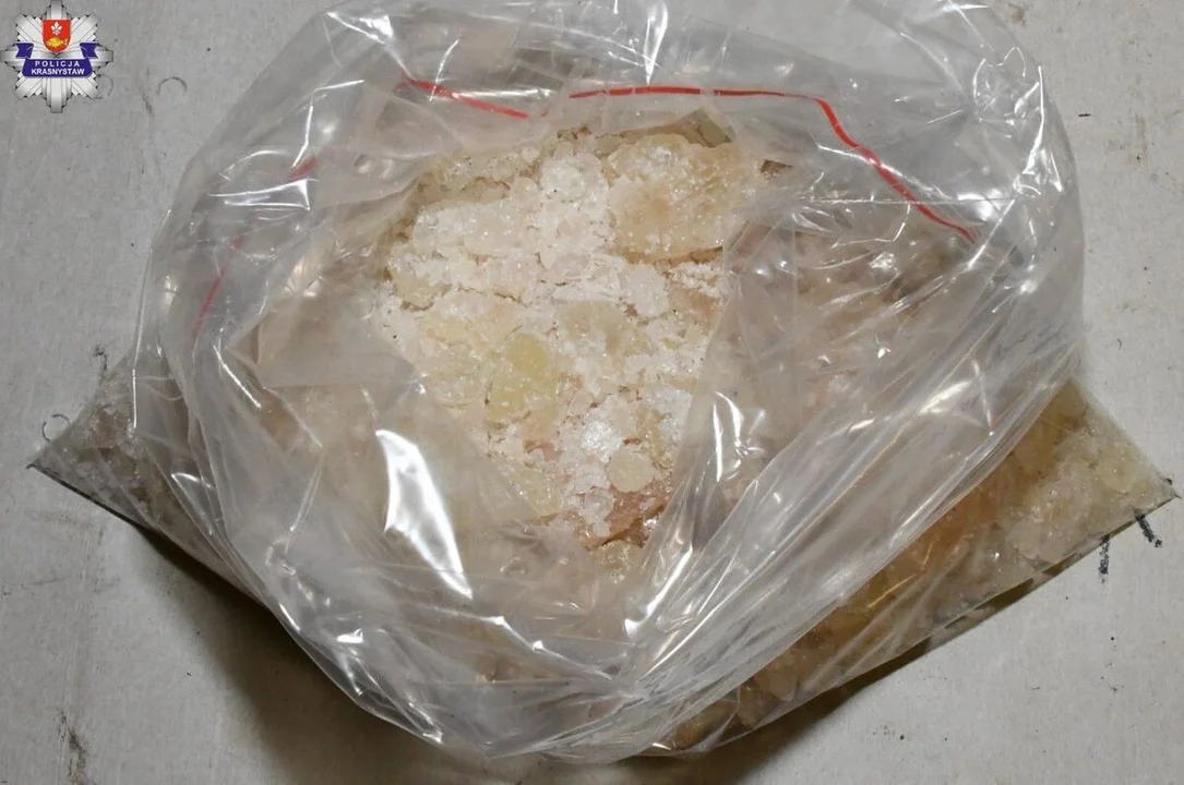 12 kg narkotyków zakopanych w beczkach w woj. lubelskim. Policja przechwyciła towar wart niemal 800 tys. zł