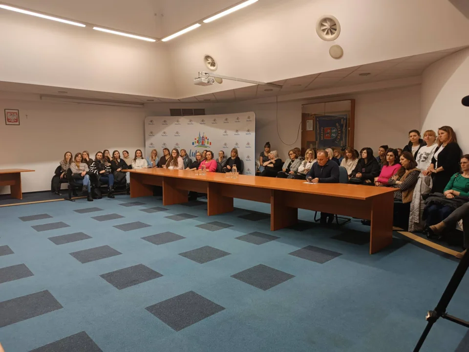 Rodzice i pracownice przedszkoli nie chcą zespołów szkolno - przedszkolnych w Lubartowie - Zdjęcie główne