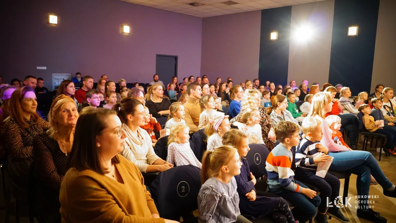 Niedziela z teatrem w ŁOK: „Pipi nadchodzi”