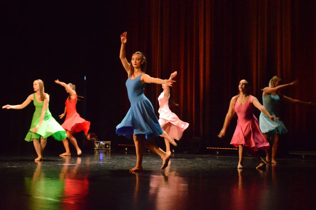Zespół baletowy "Etiuda" podsumowuje sezon taneczny (zdjęcia) - Zdjęcie główne