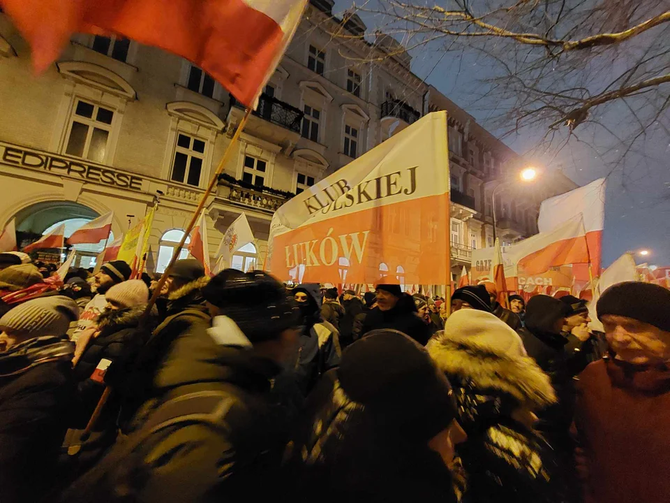 W Warszawie protestują członkowie PiS z Łukowa