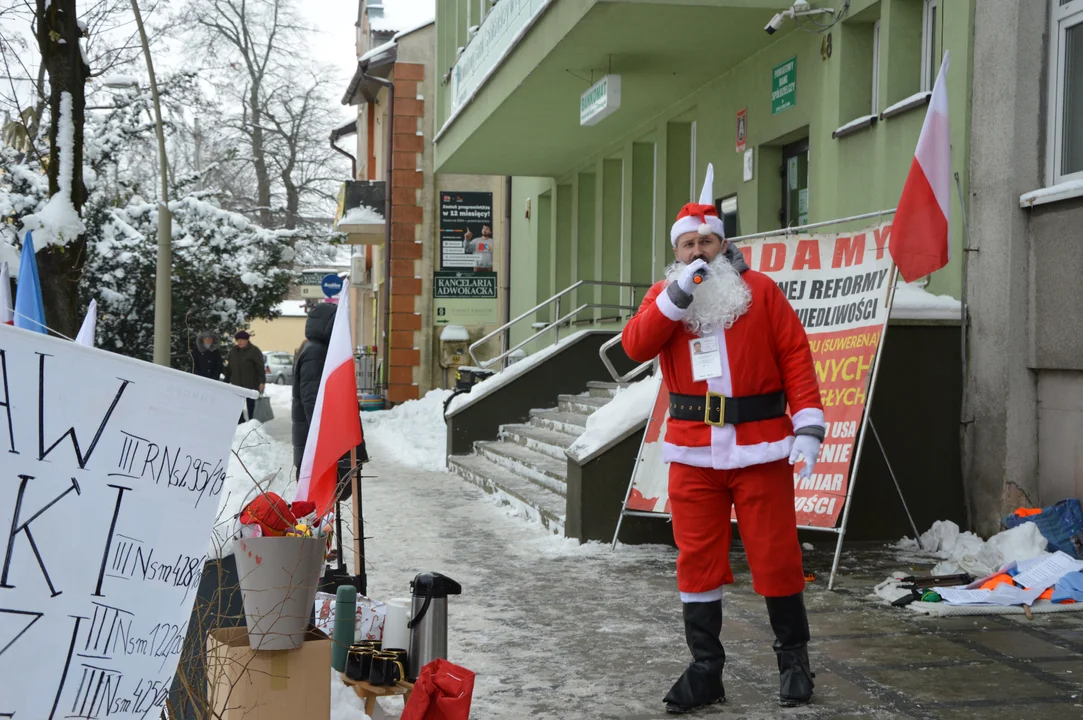 Protest przed Sądem Rejonowym w Opolu Lubelskim