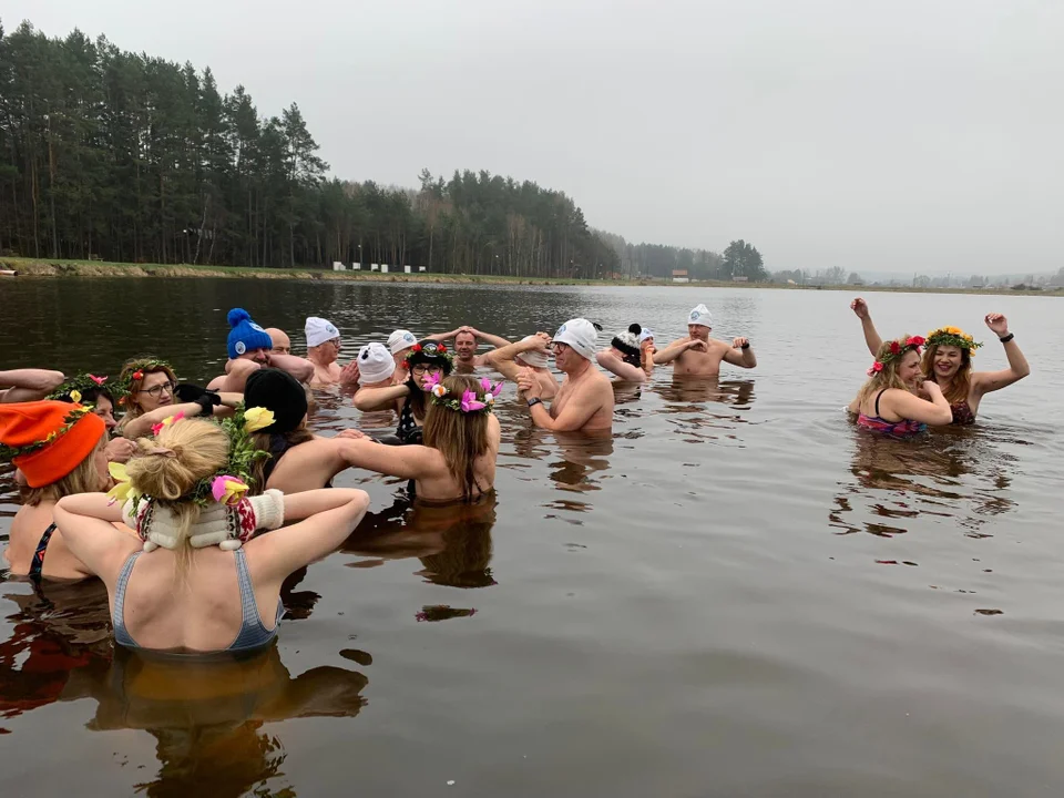 W Zamościu woda lodowata, ale i tak jest gorąco - Zdjęcie główne