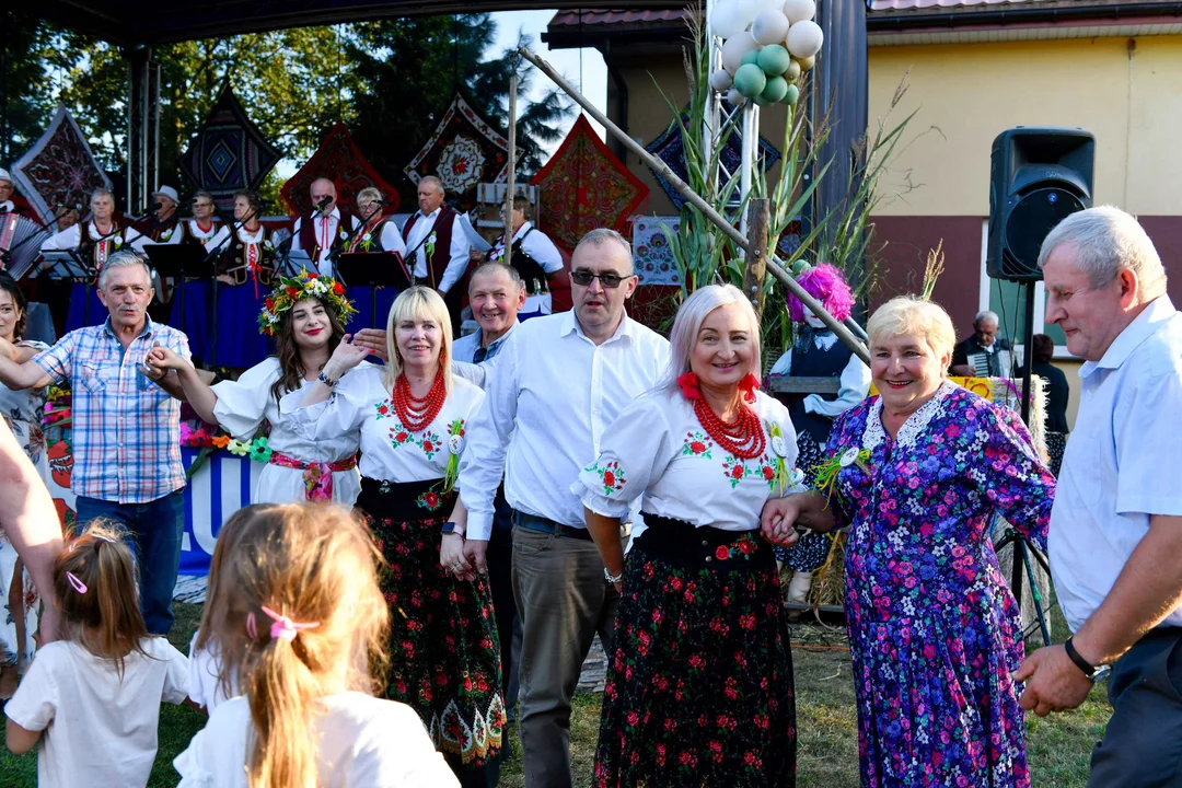 Widowisko obrzędowo-ludyczne  „Wesele w Gręzówce”