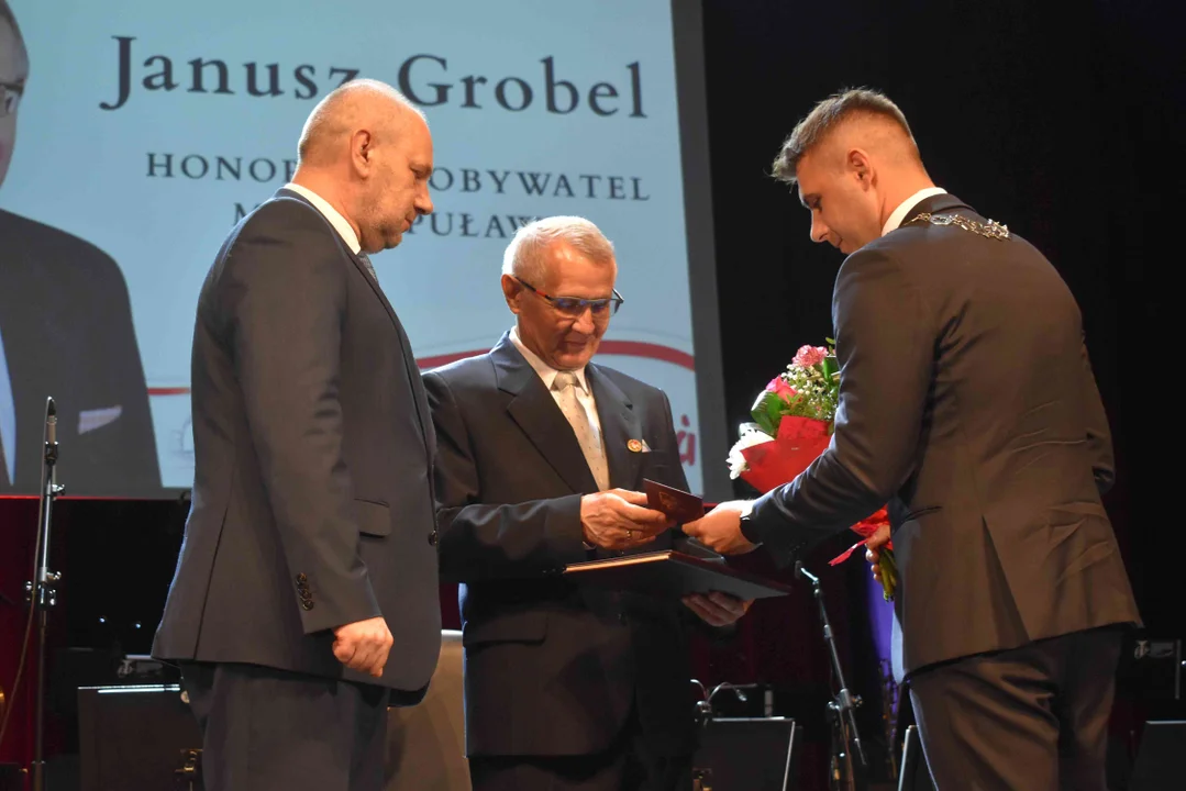 Odznaczenia na 35-lecie Samorządu Terytorialnego w Puławach