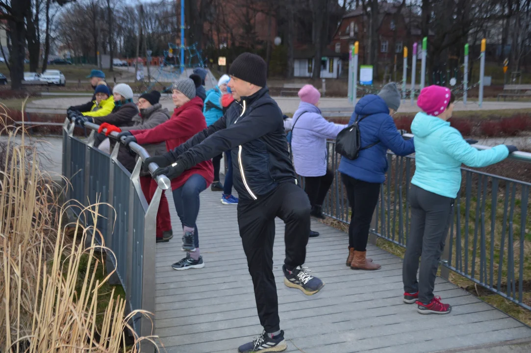 Spotkanie "Trzymajmy Formę" na puławskich Błoniach