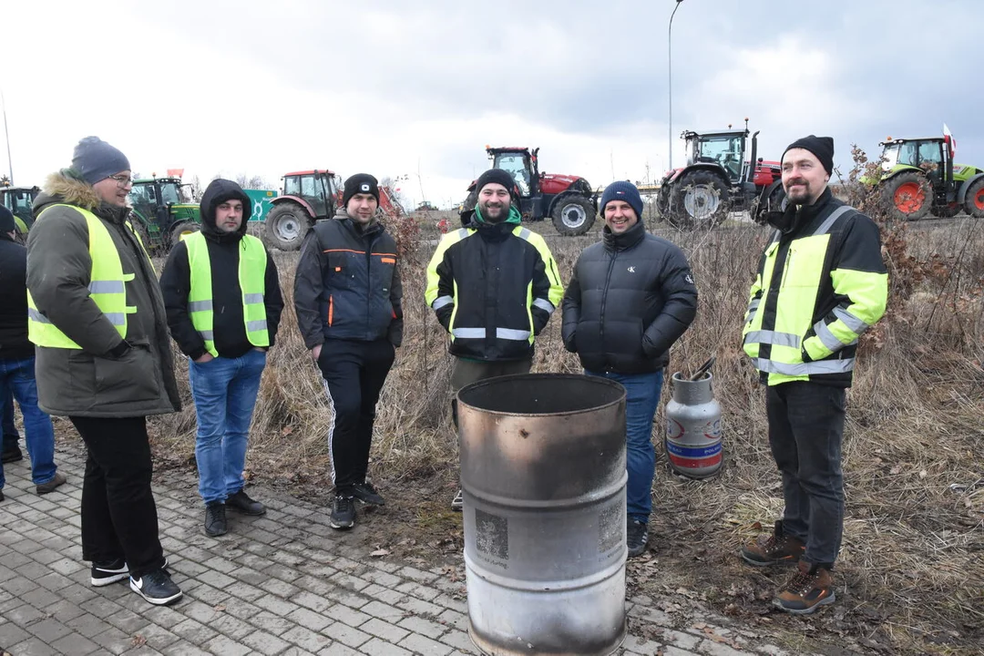 Protest rolników w Gończycach. Na drogi wyjechali również rolnicy z powiatu łukowskiego [ZDJĘCIA] - Zdjęcie główne