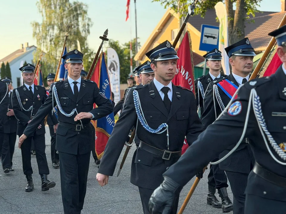 70 lat na straży mieszkańców. OSP Taluba-Feliksin świętowała wyjątkowy jubileusz i odebrała nowy sztandar - Zdjęcie główne
