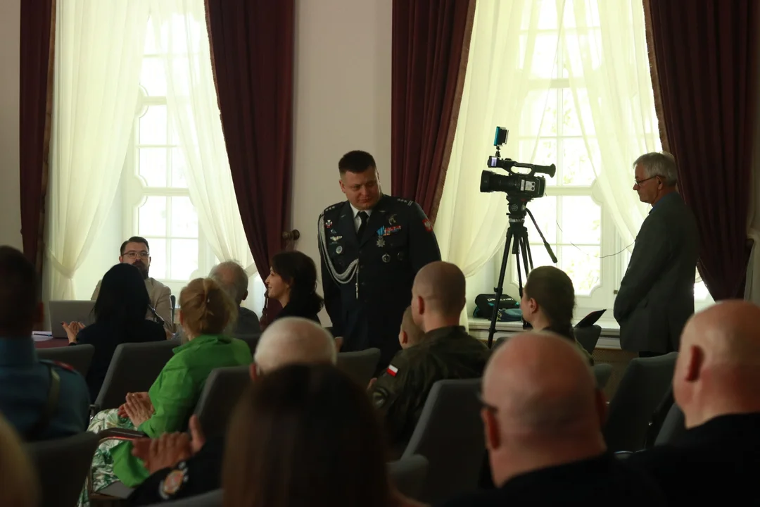 Mundurowa Majówka w Kozłówce