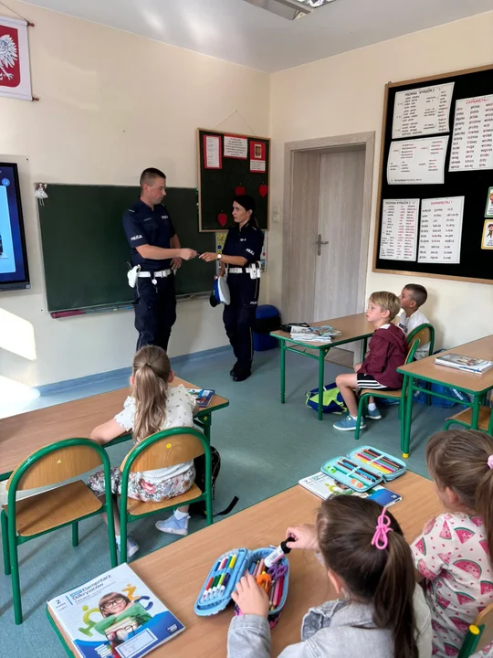 Policjanci w szkole