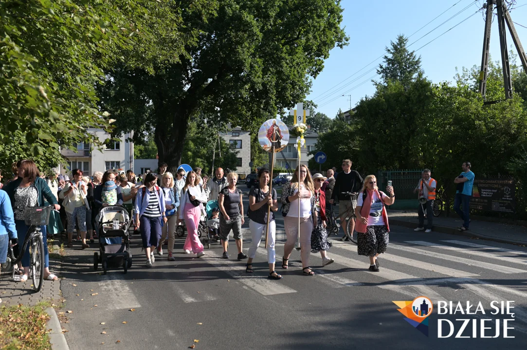 43 Piesza Pielgrzymka Podlaska na Jasną Górę, grupa z Białej Podlaskiej (ZDJĘCIA, WIDEO) - Zdjęcie główne