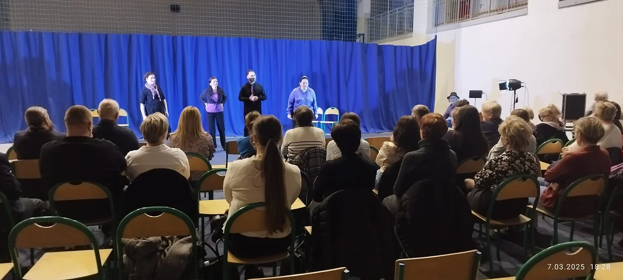 Wilków: Teatralny Dzień Kobiet