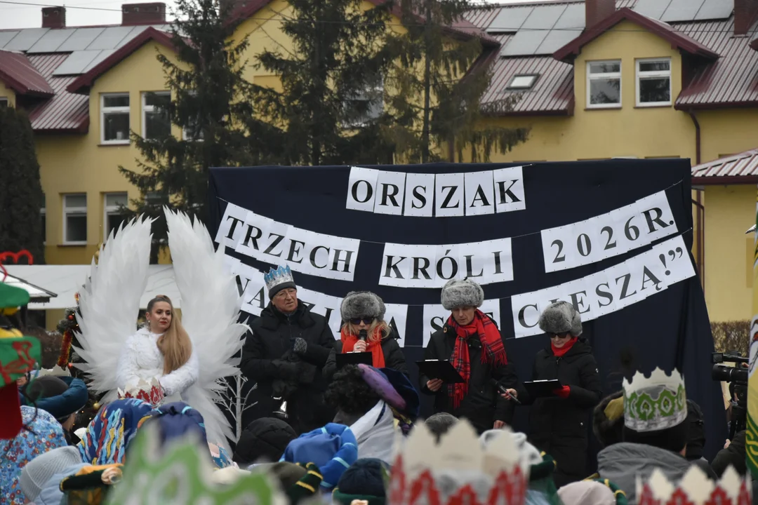 Orszak Trzech Króli przeszedł ulicami Międzyrzeca Podlaskiego [ZDJĘCIA] - Zdjęcie główne