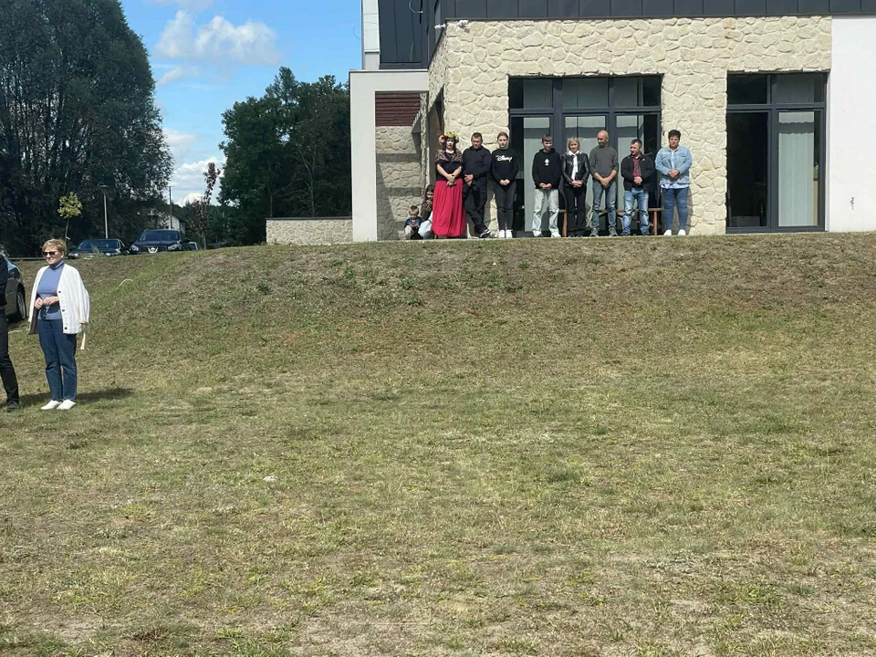 Dożynki Gminno-Parafialne w Dylach. Trwa  święto plonów gminy Biłgoraj (foto) - Zdjęcie główne