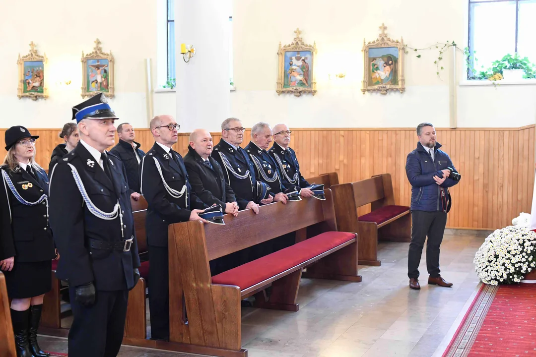 Zarzec Łukowski Msza Św. w intencji zmarłych strażaków z gminy Łuków