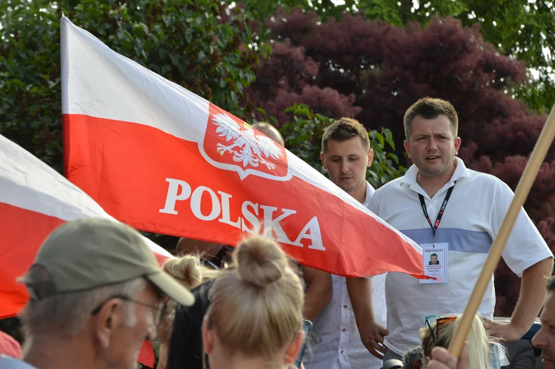 Protest producentów malin w Opolu Lubelskim