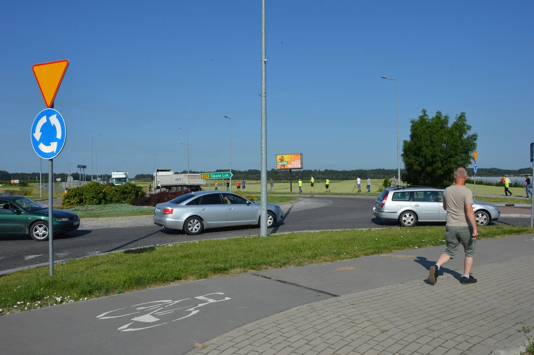 Poniedziałkowa akcja protestacyjna producentów malin w Opolu Lubelskim