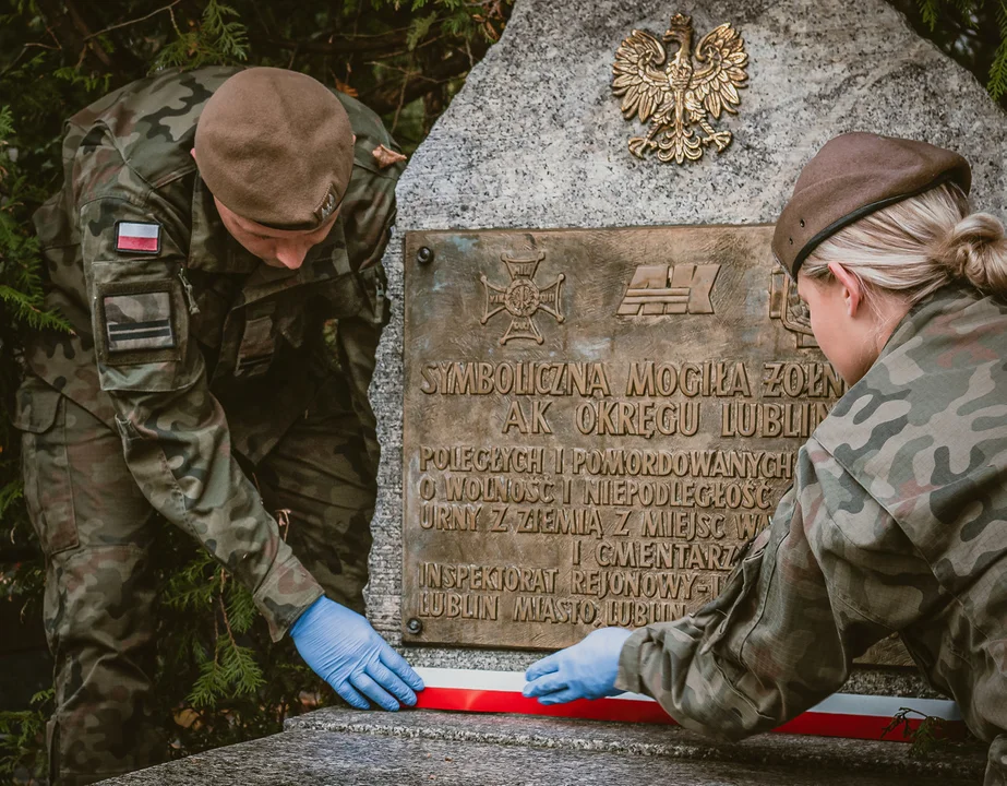 Lubelscy terytorialsi pamiętają o poległych żołnierzach. Akcja "Żołnierska Pamięć" - Zdjęcie główne