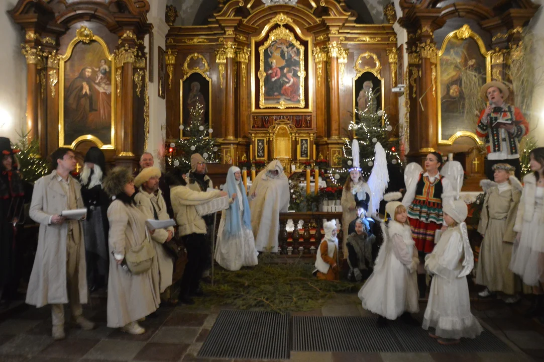 Nie tylko Orszaki. W Kazimierzu Dolnym można było zobaczyć Jasełka (zdjęcia) - Zdjęcie główne