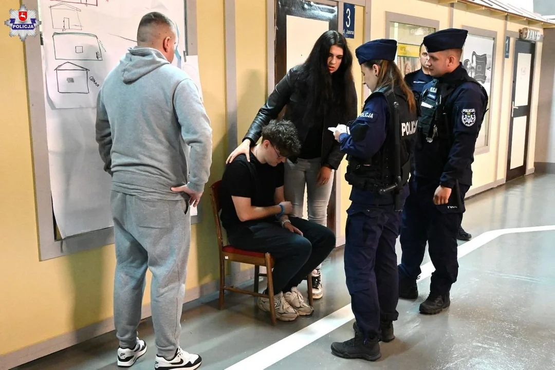 Lublin: Blisko 50 policjantów już po szkoleniu podoficerskim
