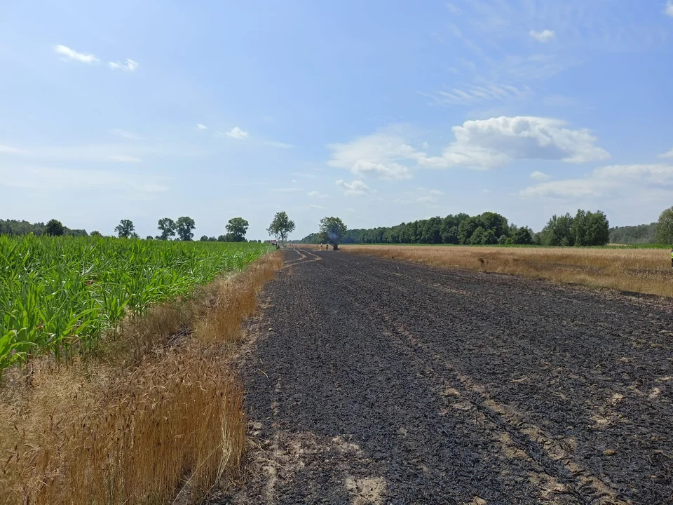 Pożar zboża gmina Serokomla