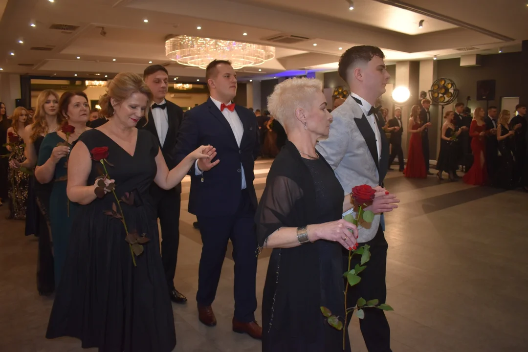 Polonez maturzystów ZST w Puławach
