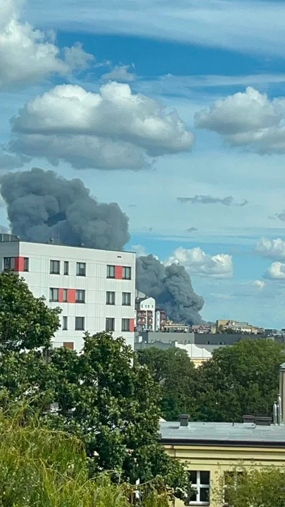 Duży pożar w Lublinie. Dym widać z daleka