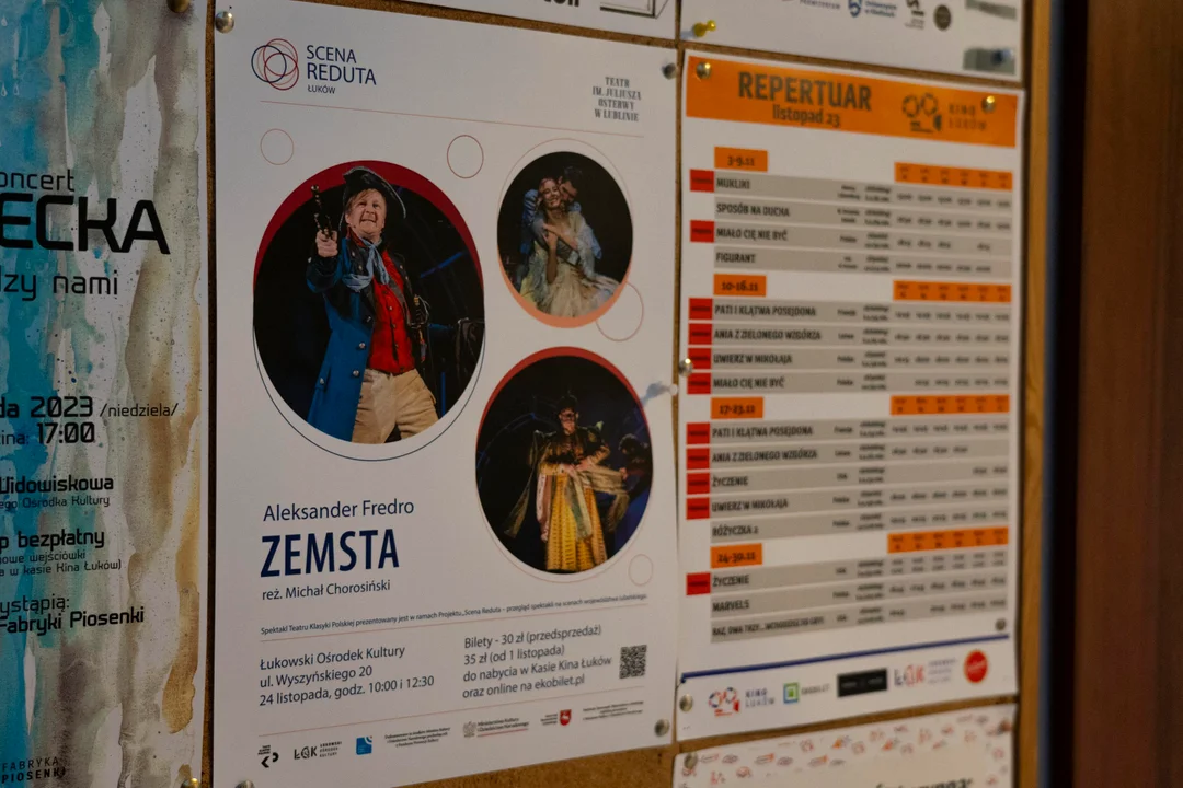 „Zemsta” Teatru Klasyki Polskiej w ŁOK