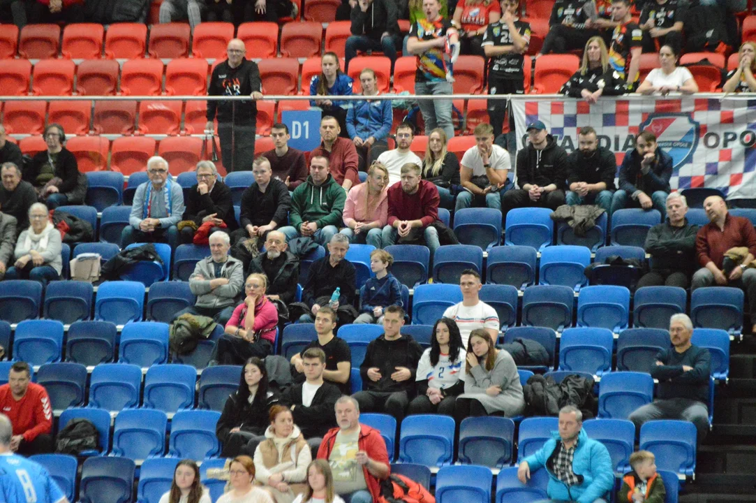 Kibice w hali Grupa Azoty Arena