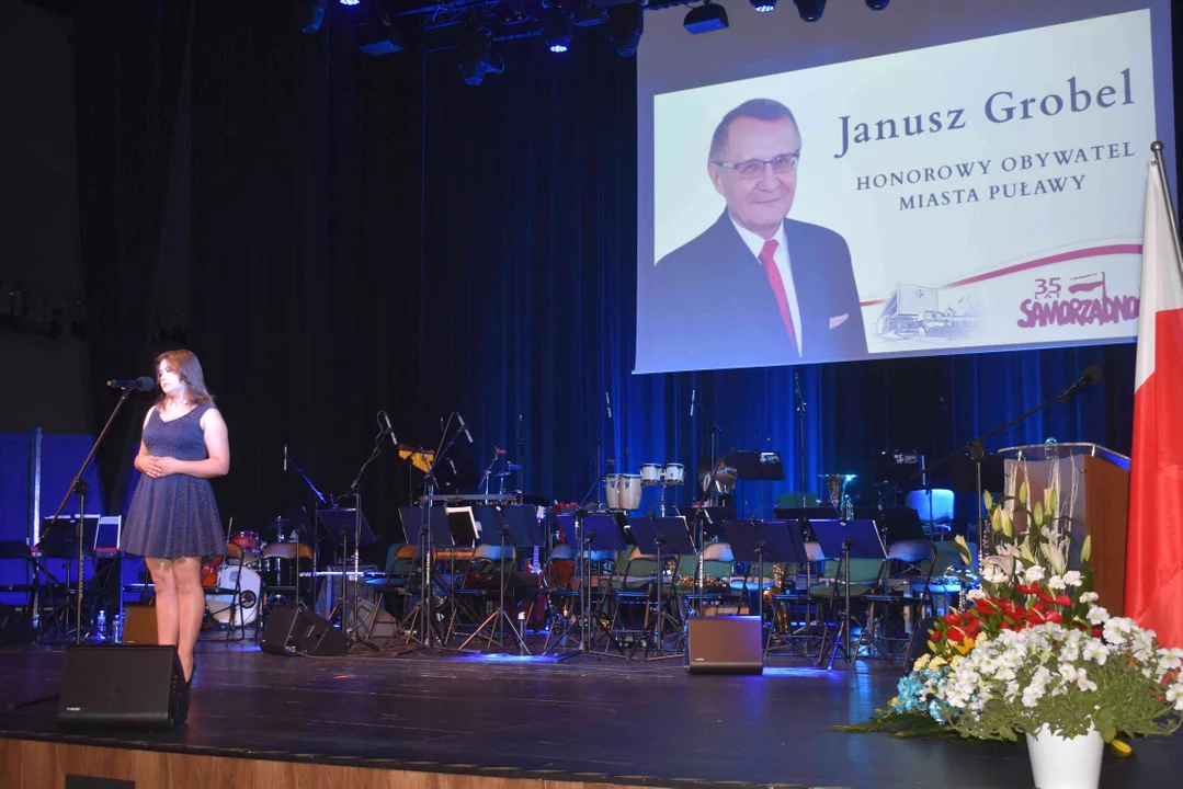 Odznaczenia na 35-lecie Samorządu Terytorialnego w Puławach
