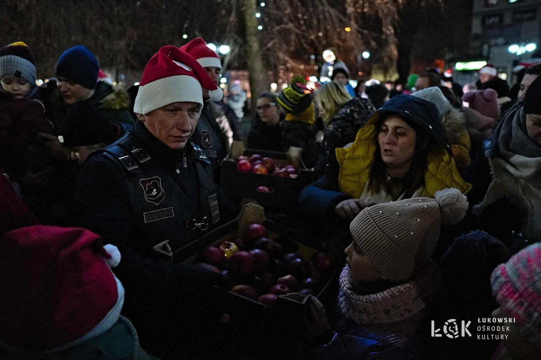 Warsztaty i konkursy podczas imprezy „W Świątecznej Krainie 2022” (ZDJĘCIA).