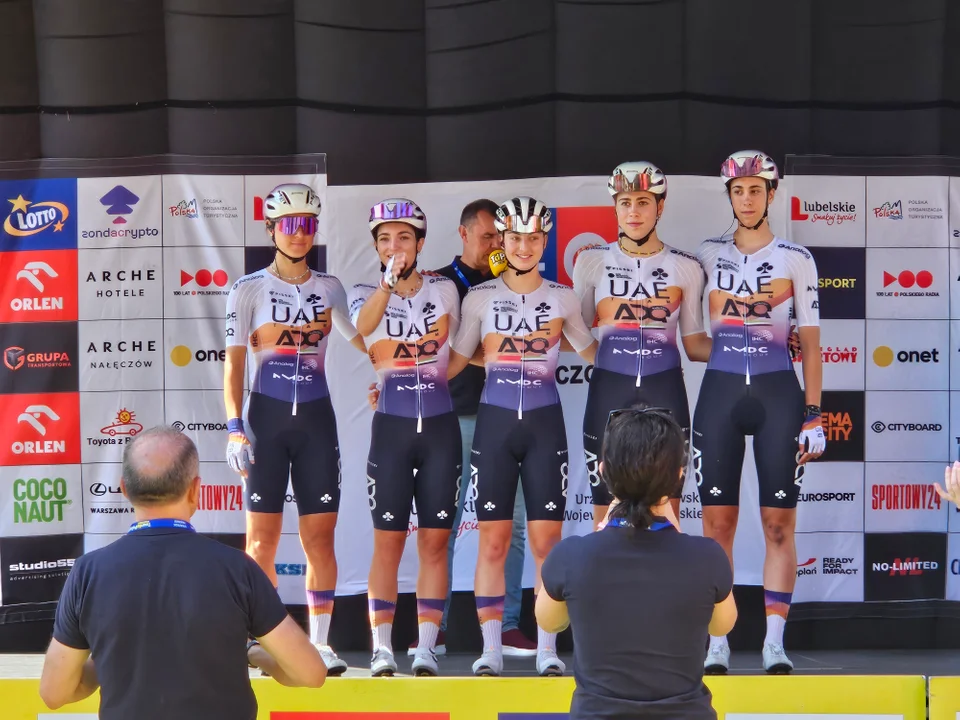 Nałęczów w centrum sportowych wydarzeń – finałowy etap Tour de Pologne Women wyruszył z Parku Zdrojowego