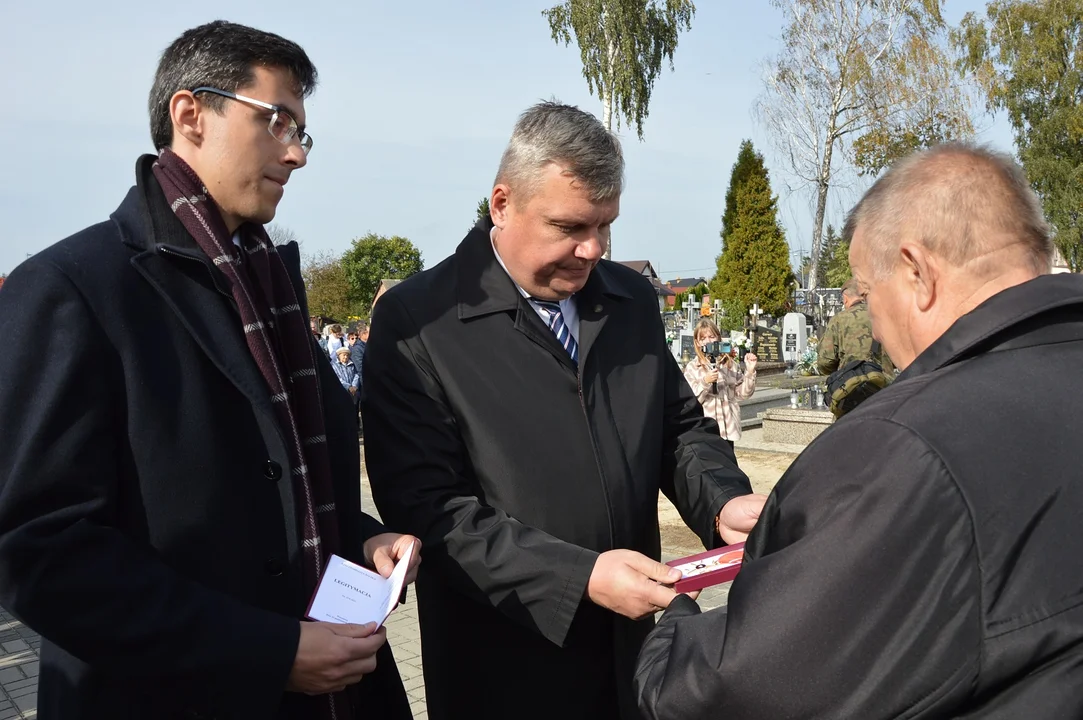 Odsłonięcie nagrobka żołnierza AK Karola Chlebickiego w Chodlu