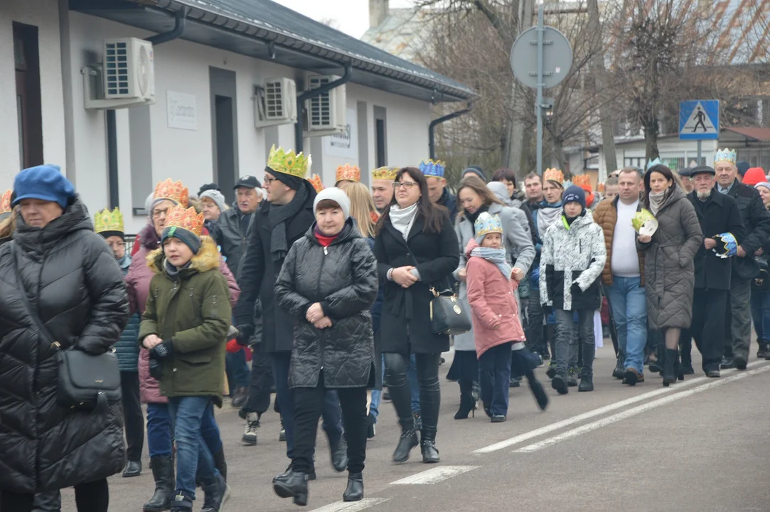 Orszak Trzech Króli przeszedł ulicami Chodla