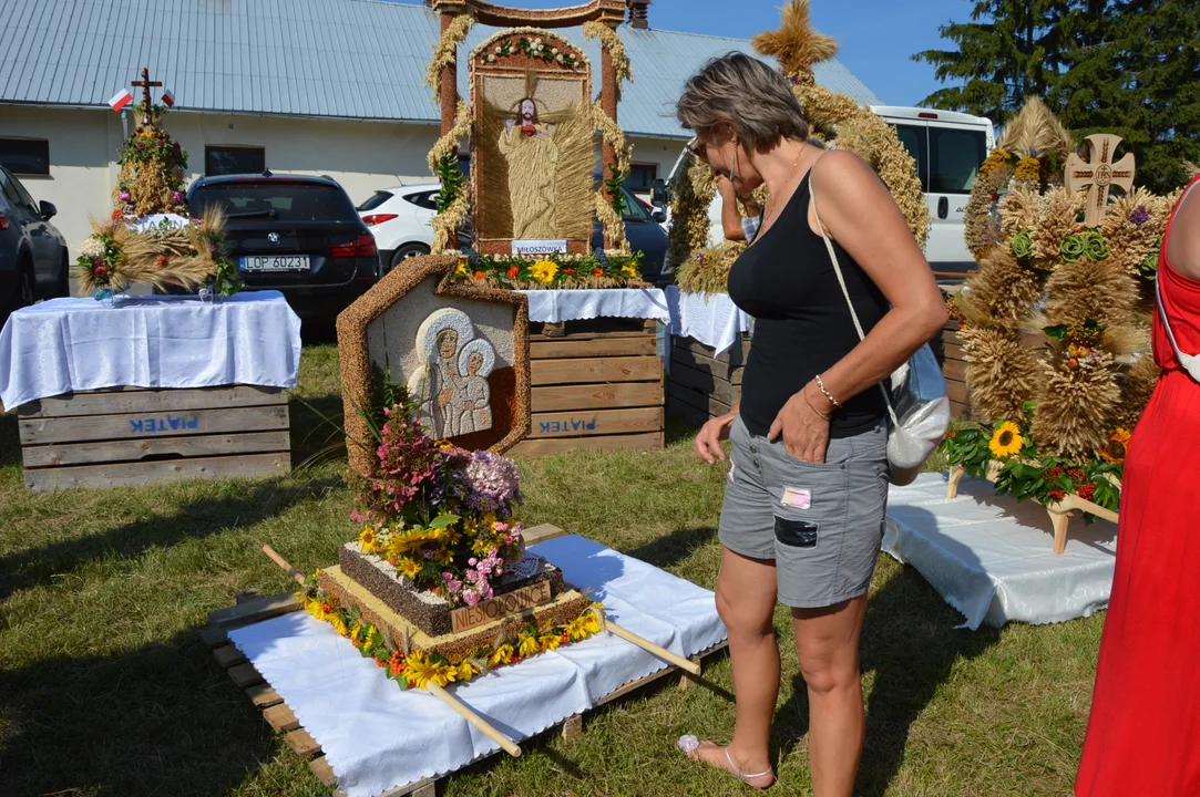 W niedzielę w Józefowie nad Wisłą odbyły się Dożynki Gminne