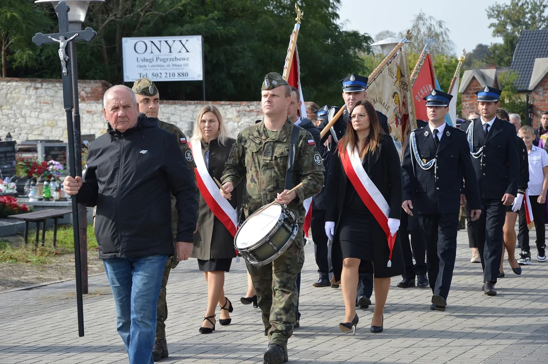 Odsłonięcie nagrobka żołnierza AK Karola Chlebickiego w Chodlu