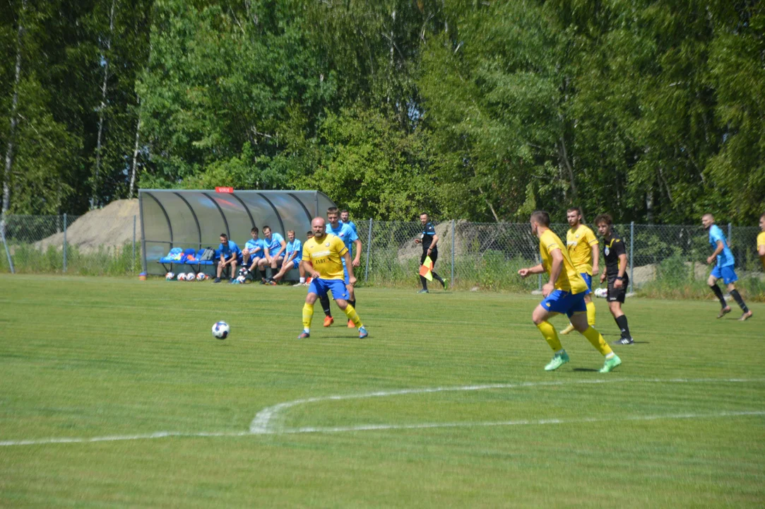 SKS Leokadiów - Amator Rososz-Leopoldów