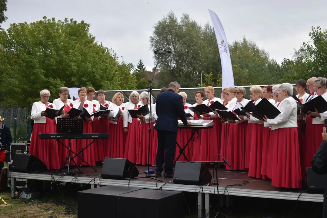 350 lat parafii i 200 lat kościoła. Wyjątkowy jubileusz we Włostowicach (zdjęcia) - Zdjęcie główne