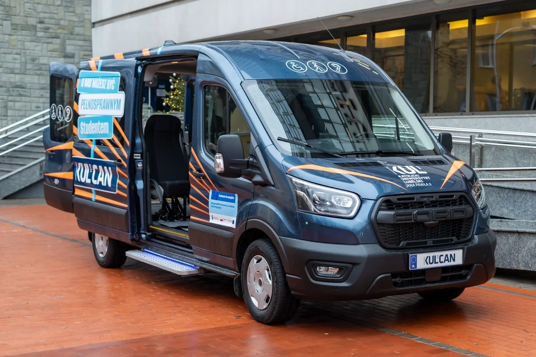 KUL kupił auto dla niepełnosprawnych studentów. Żadna inna uczelnia nie ma takiego samochodu