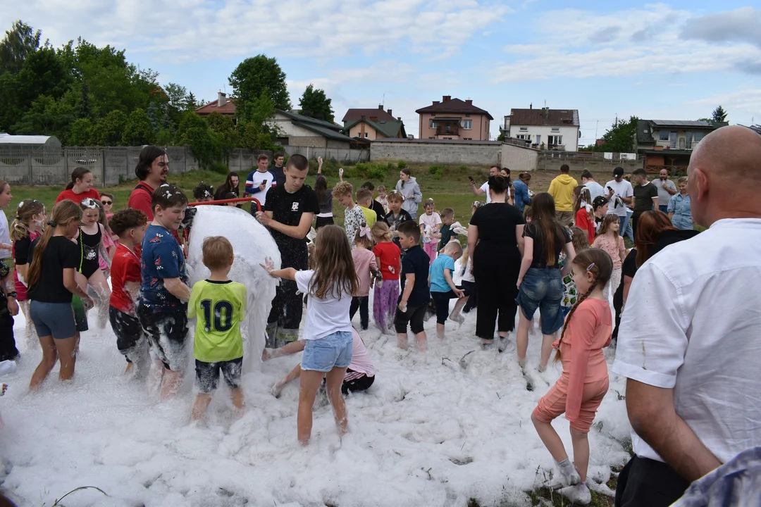 Dzień Dziecka w Łaskarzewie pełen atrakcji. Park Alejki tętnił życiem - Zdjęcie główne