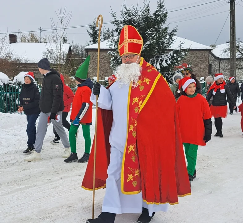 Korowód w gminie Międzyrzec