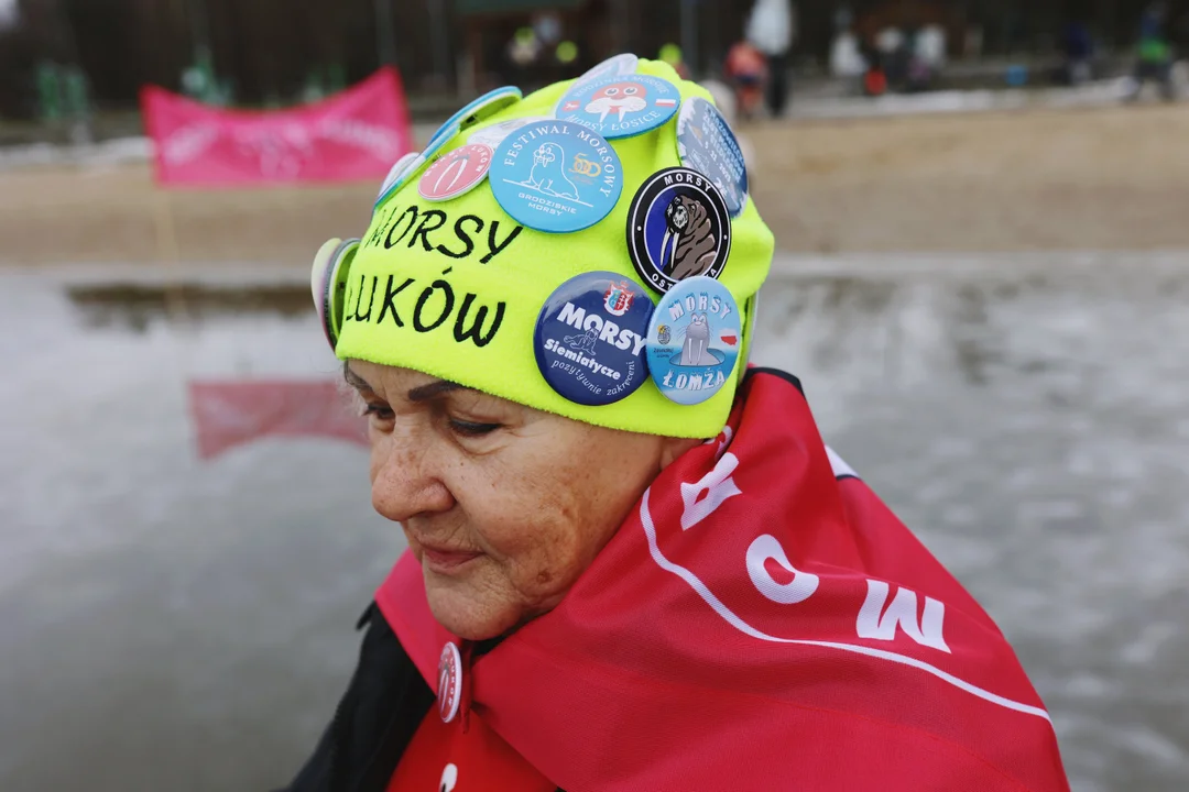 Morsowanie nad Zalewem Zimna Woda podczas WOŚP