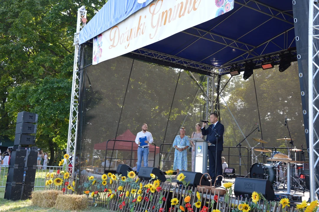 W niedzielę w Józefowie nad Wisłą odbyły się Dożynki Gminne